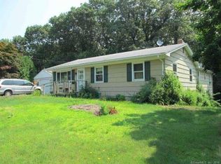 17 Catalina Dr, Ansonia, CT 06401