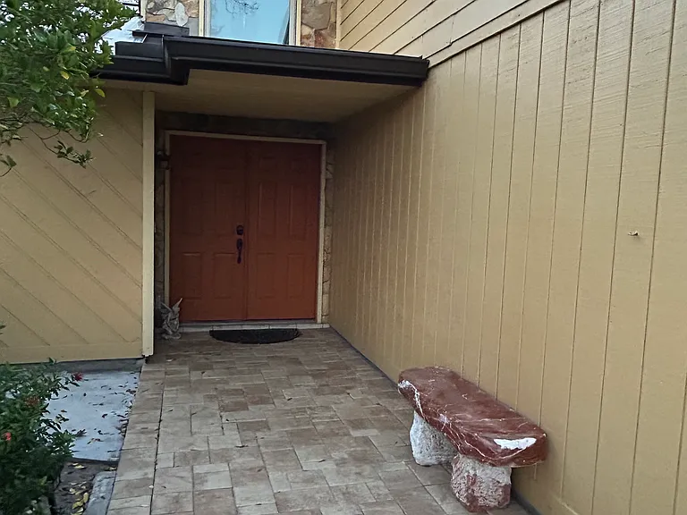 8233 Cypress Lake Dr — Photo 2