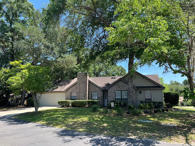 2605 Yarmouth Ln — Photo 29