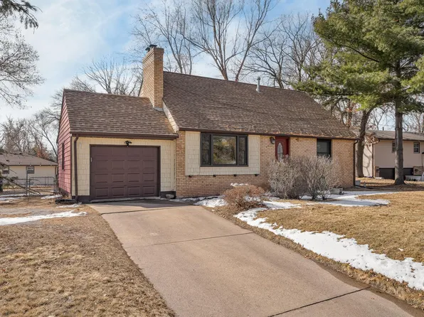 1058 94th Ave NW, Coon Rapids, MN 55433