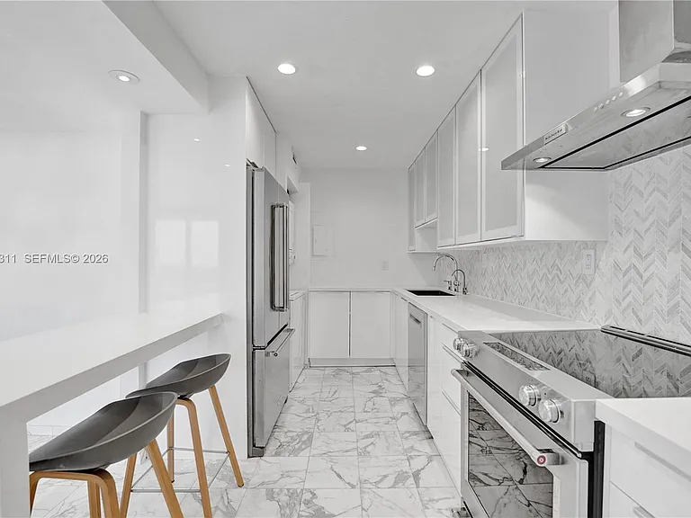 19707 Turnberry Way #16C — Photo 21