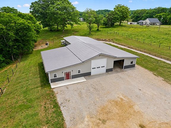 2nd image of 950 Old Agnew Rd
