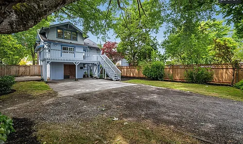 2327 Cedar St #2 Photo 1