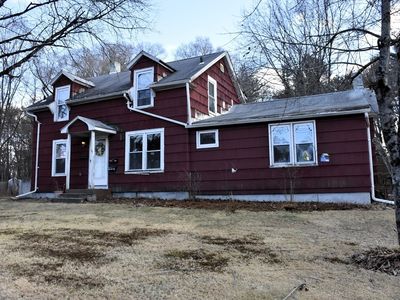65 Charlton St, Oxford, MA, 01540