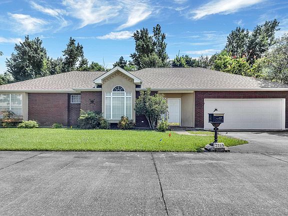 2nd image of 2713 Henderson Bayou Pl