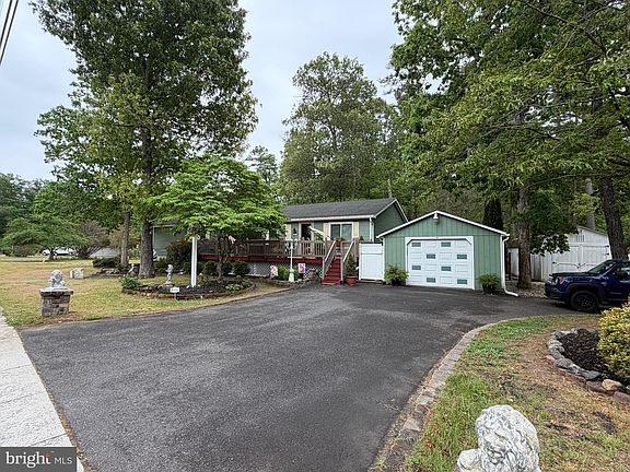 3rd image of 4611 Battle Ln