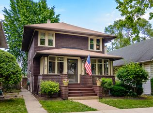 1102 Clinton Ave, Oak Park, IL 60304