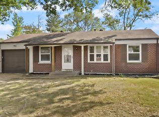 1738 Bradshaw Dr, Saint Louis, MO 63136