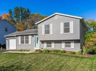 706 Cherryhurst Dr, Columbus, OH 43228