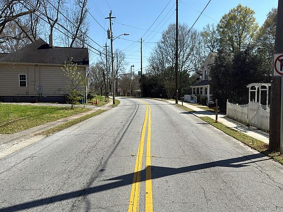 5th image of 1666 Connally Dr