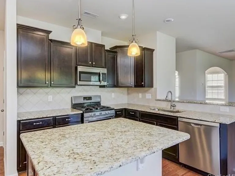 11614 Gilroy Ln — Photo 5