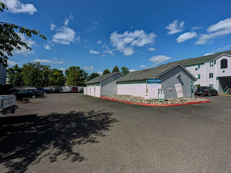 Cascade Village Estacada — Photo 21