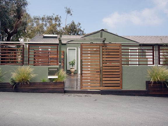 2nd image of 21132 Las Flores Mesa Dr