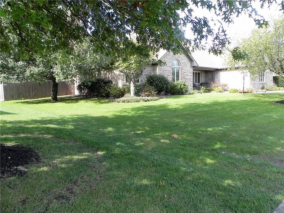 1st image of 808 Ironwood Dr W