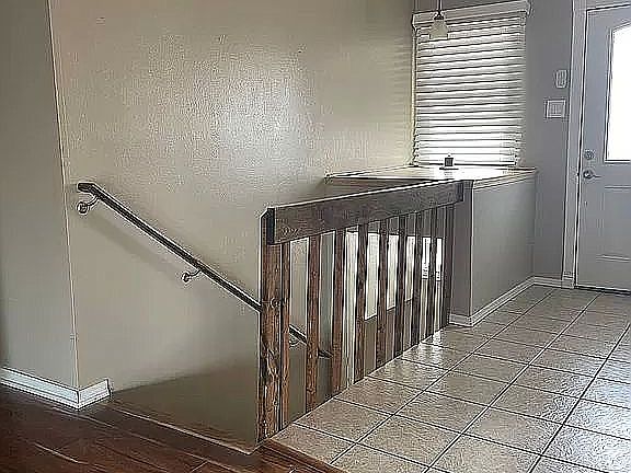 MainLevel Entry/Exit  