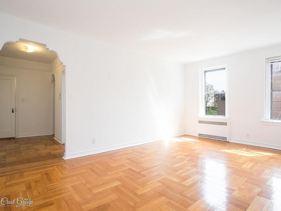 2nd image of 187 E 4th St APT 2M