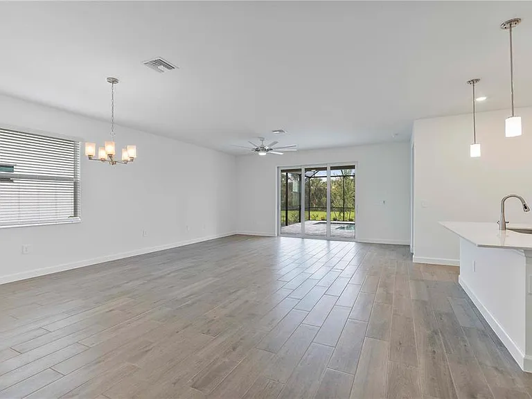 15077 Jadestone Dr — Photo 11