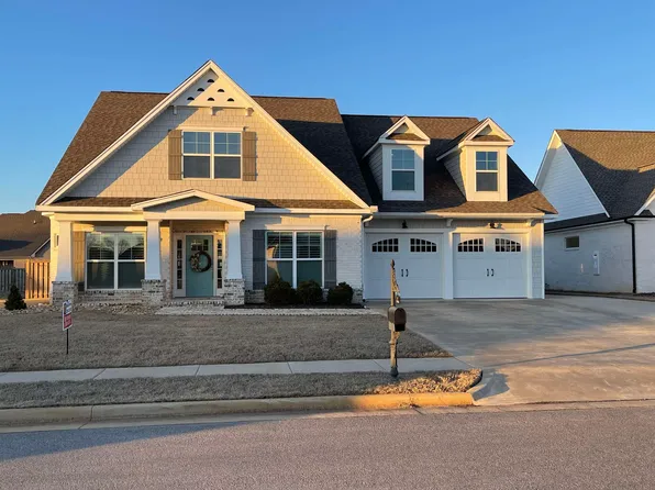 155 Ashbey Cir, Muscle Shoals, AL 35661