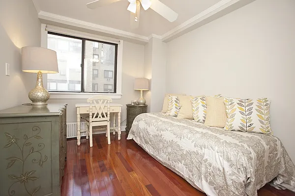 Sold by Nest Seekers International | media 17