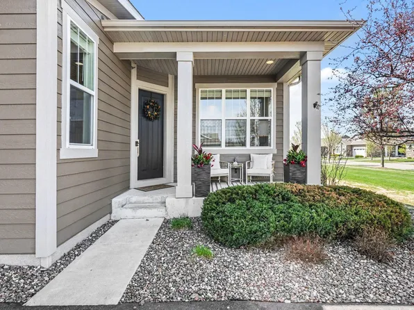 5073 Sundial Ln, Woodbury, MN 55129