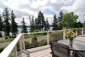 2nd image of 2308 E Lake Sammamish Pl SE