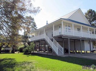 32792 Cypress Dr, Springfield, LA 70462