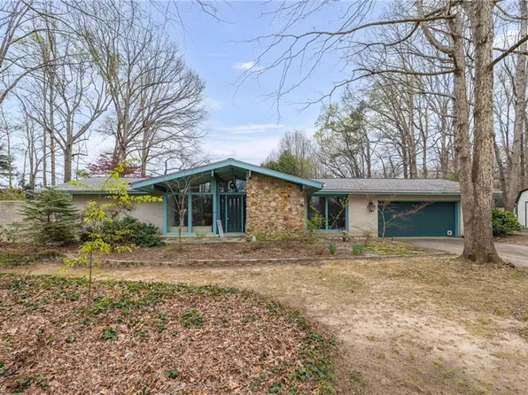 5304 Bosher Lake Dr, Mc Leansville, NC 27301