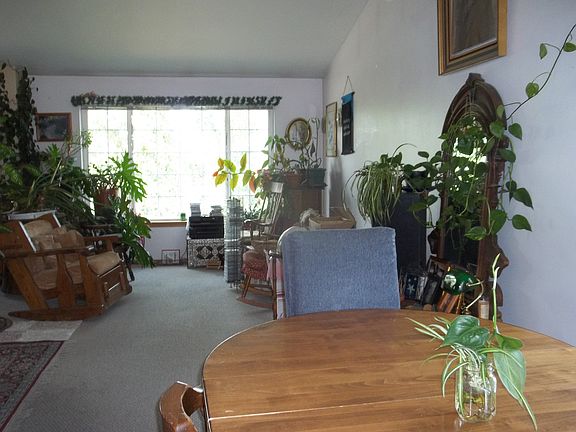 Dining room area