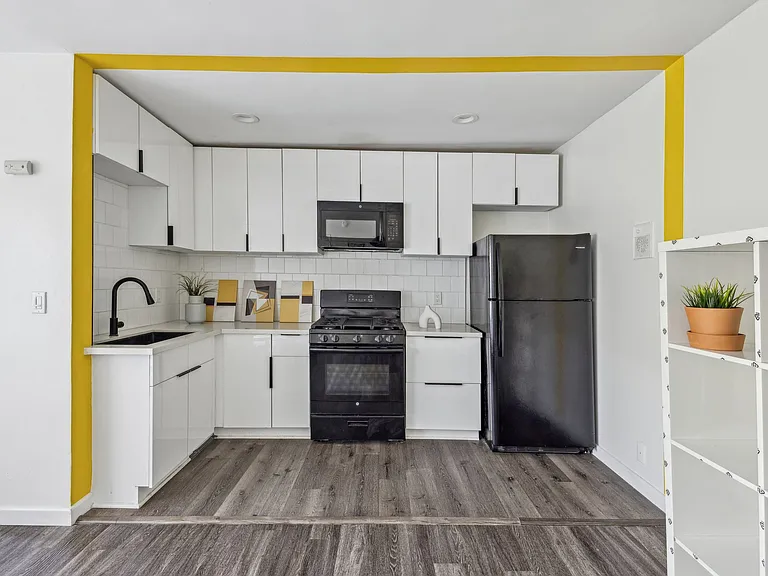 2331 Portland Street — Photo 20
