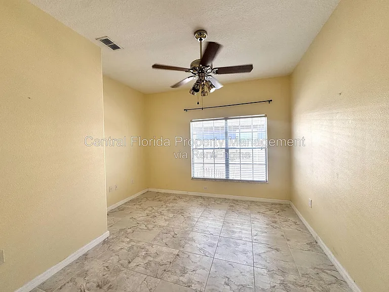 140 Moss Ln — Photo 17