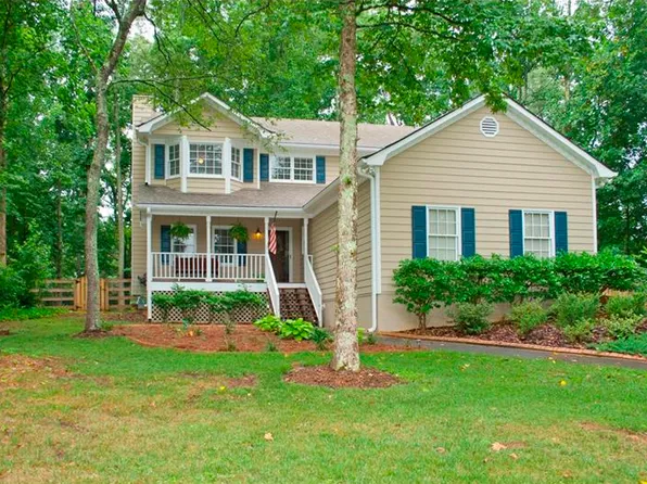 2655 White Petal Ct, Canton, GA 30115