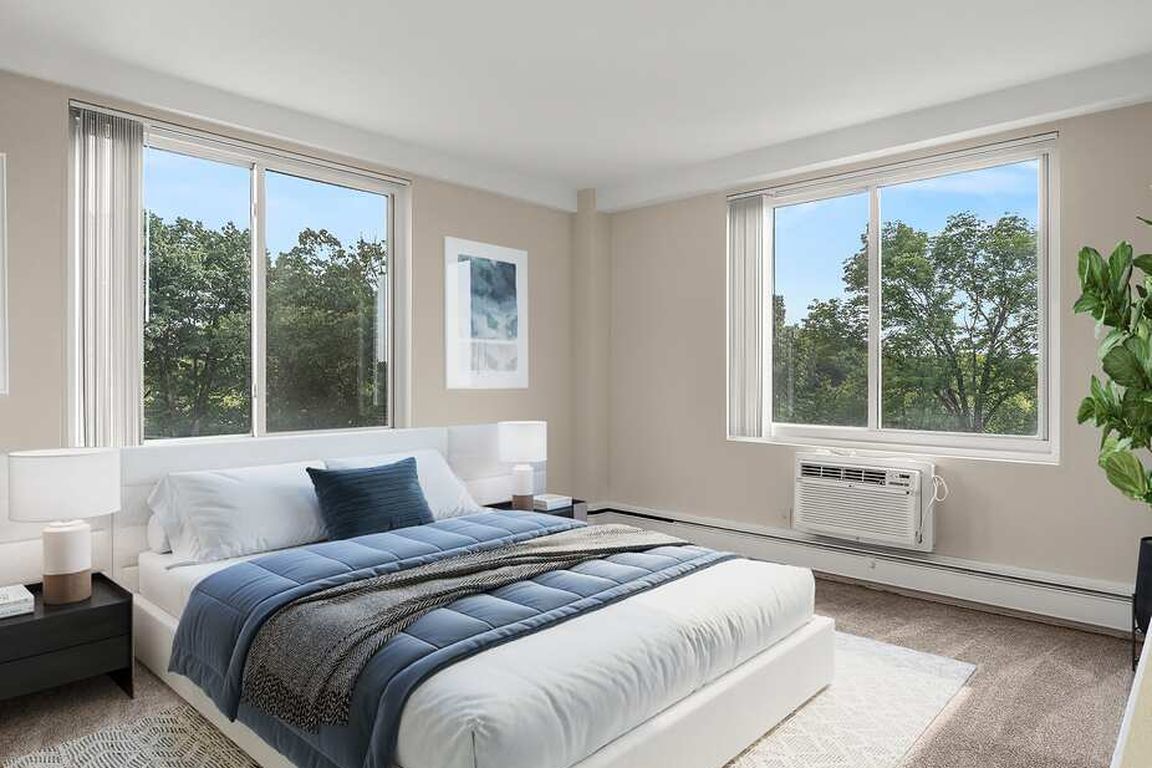 100-york-apartment-w532-5_final-1