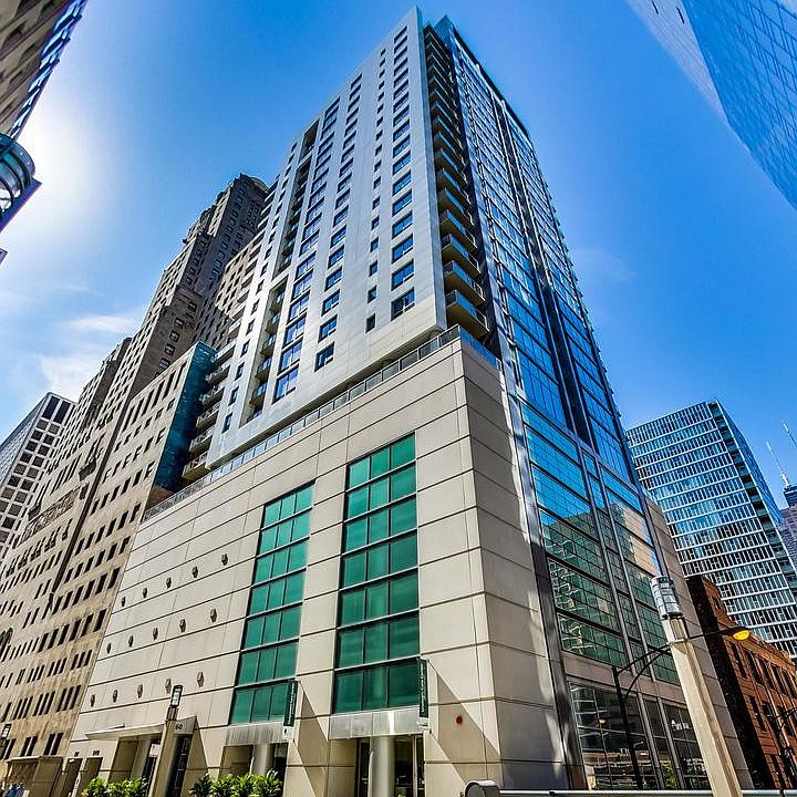 1st image of 160 E Illinois St #1005