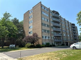 6640 Pearl Rd APT 306, Parma Heights, OH 44130