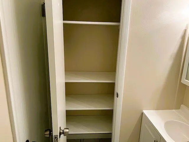 Burnet Park Apartments — Photo 5