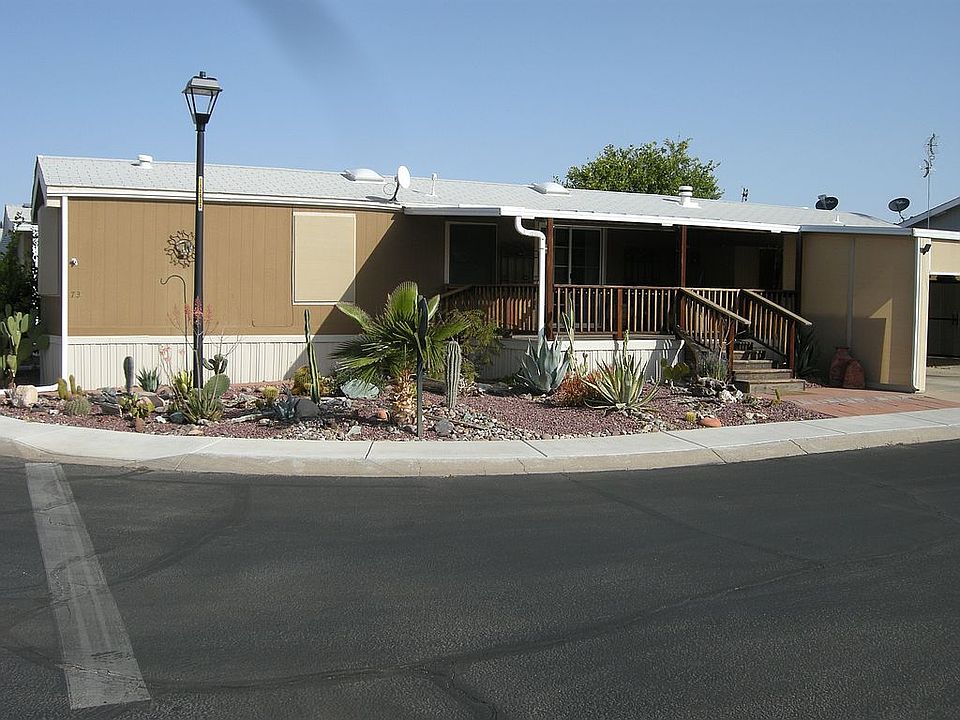 Beautiful corner lot 73