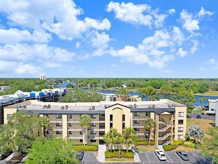 2424 W Tampa Bay Blvd #M205 — Photo 3
