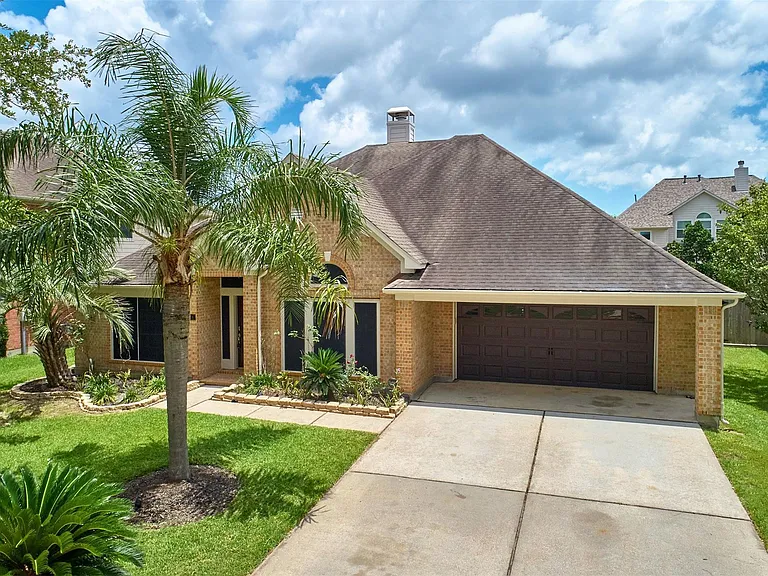 314 Shore Breeze Ln — Photo 3