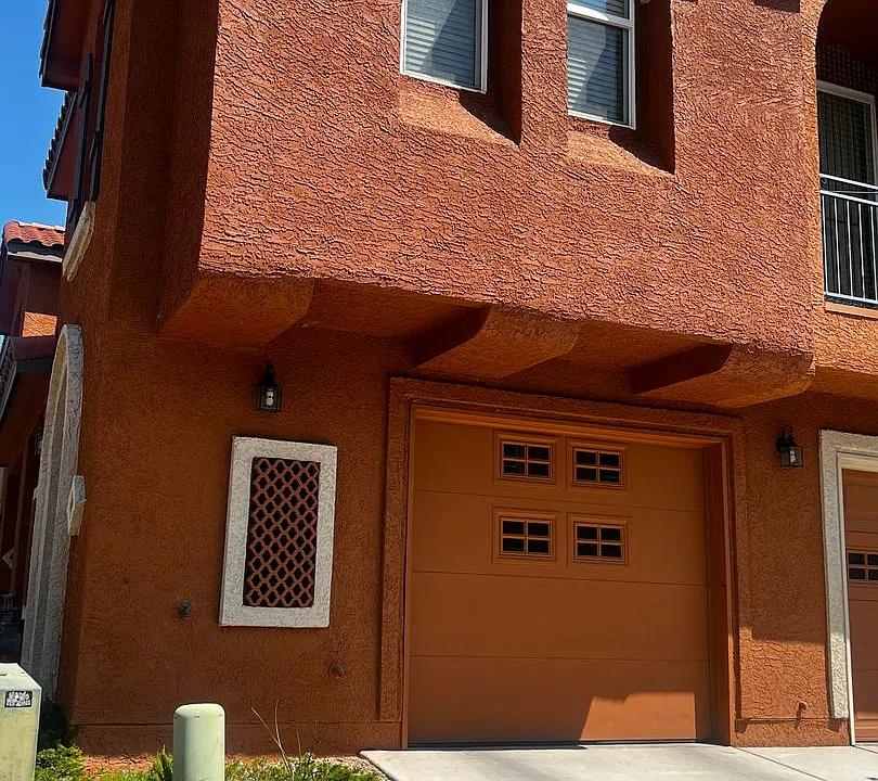 601 Menaul Blvd NE #1401