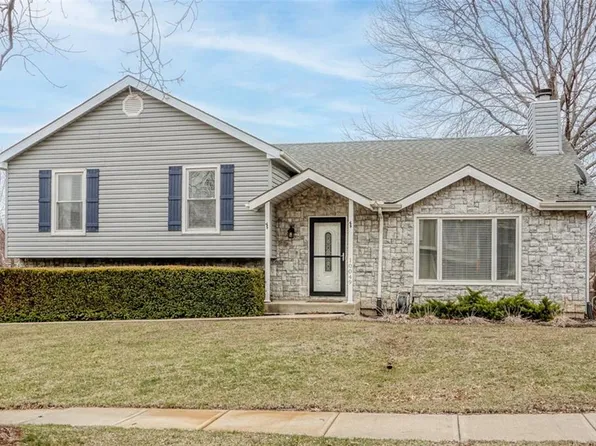 10049 N Wyandotte St, Kansas City, MO 64155