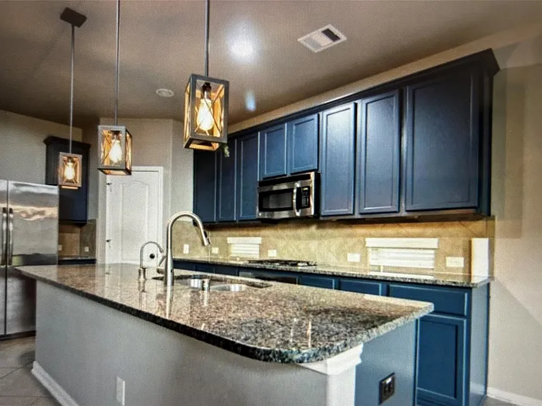 7936 Lake Commons Dr — Photo 15