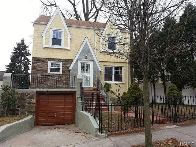 1st image of 66 Parkway S