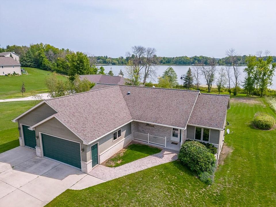 673 South Neumeyer LANE, Brillion, WI 54110 MLS 1847886 Zillow