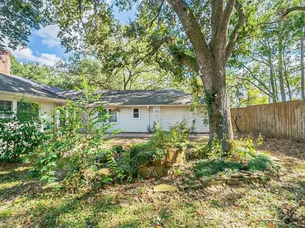 10503 Greencreek Dr, Houston, TX 77070