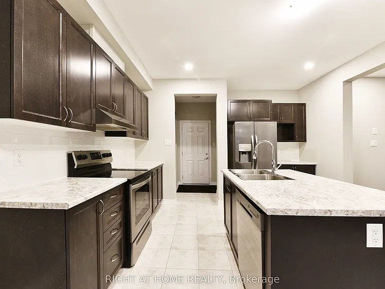 630 Eagle Crest Hts — Photo 9