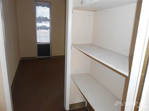 5th image of 1306 Edgewood Dr