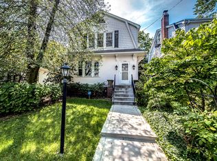 3434 34th Pl NW, Washington, DC 20016