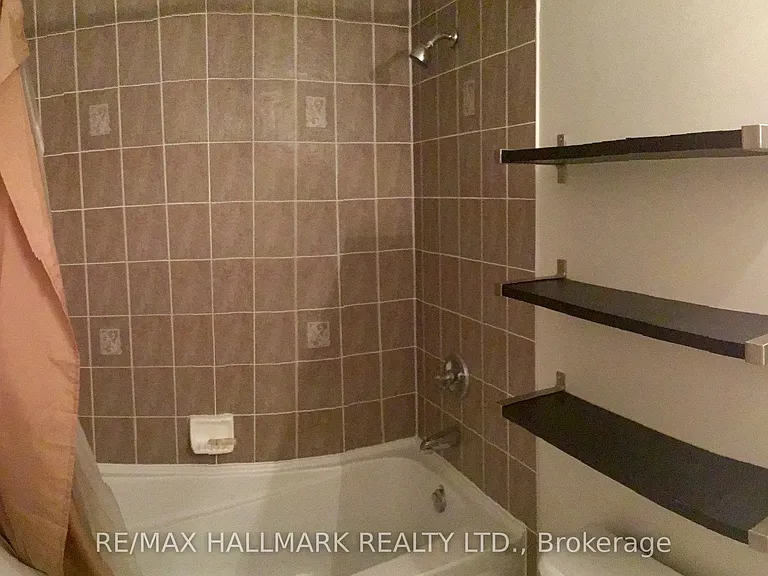 320 City Centre Dr #318 — Photo 5