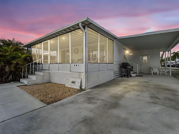 4th image of 2851 W Marina Drive