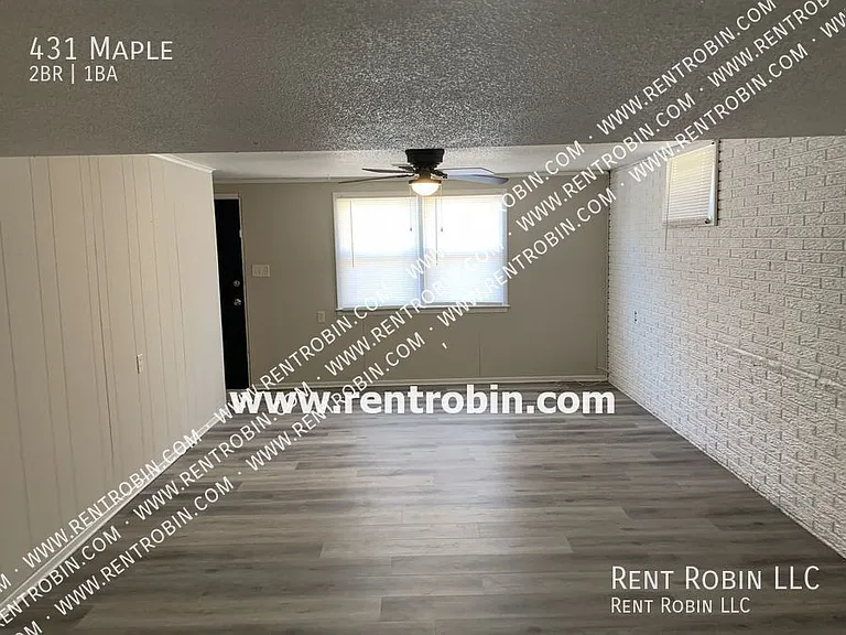 431 Maple St — Photo 12